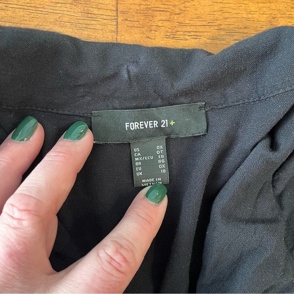 Women’s Forever 21 Black button up collared blouse shirt size xl 0x - Picture 2 of 5